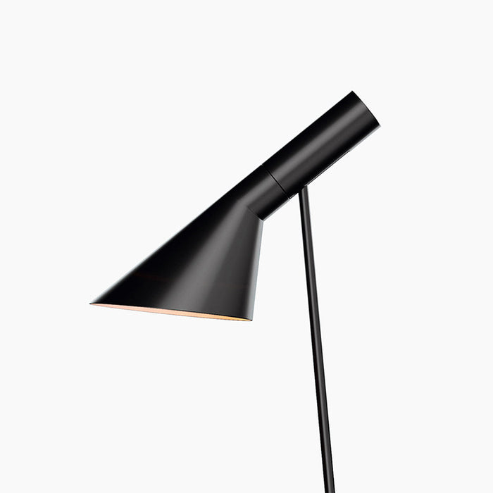 Lampe de plancher AJ