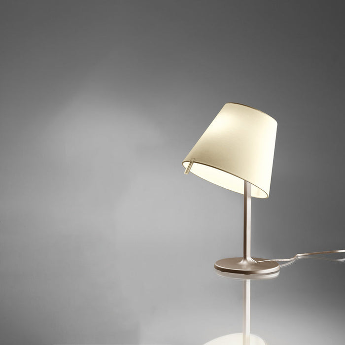 Lampe de table Melamppo