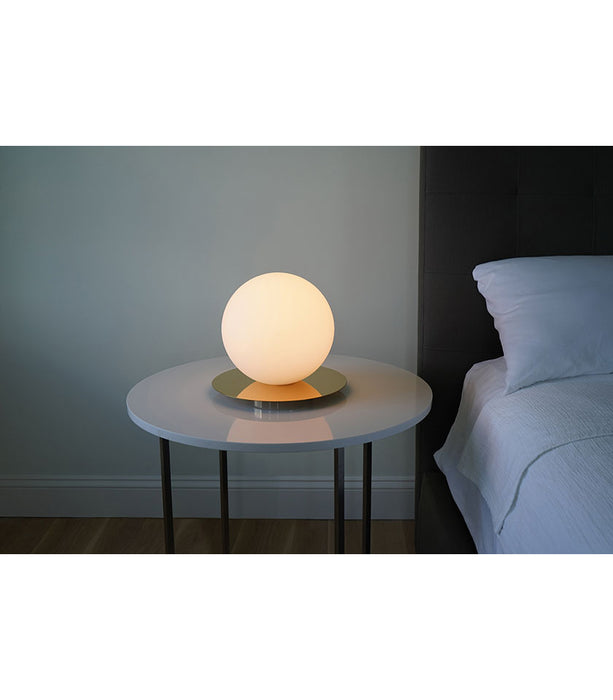 pablo_designs_Bola-Sphere-Table-Evironmental-Bedside-Table_300